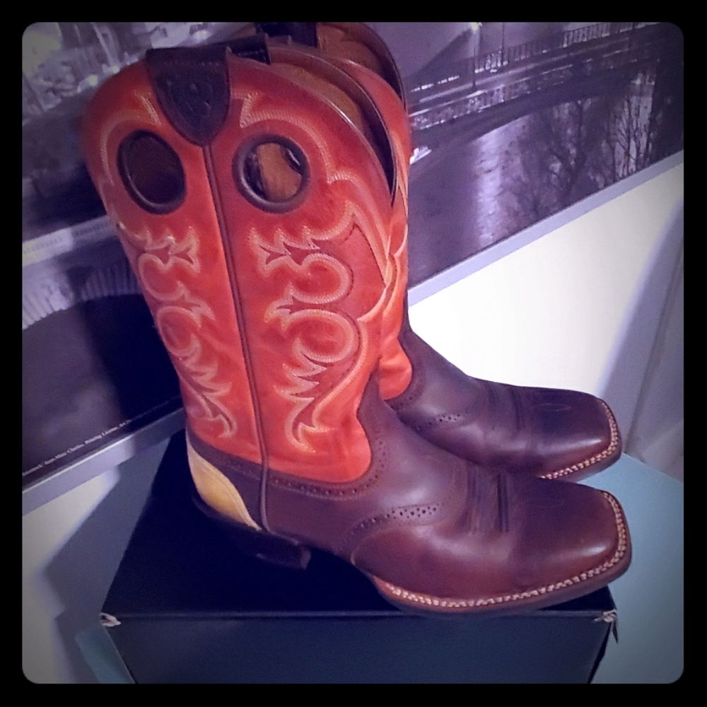 SUPER COOL ARIAT COWBOY BOOTS Size 11